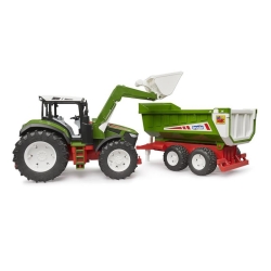 Tracteur avec chargeur avant et remorque basculante
