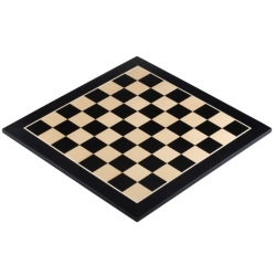 Jeu d'échecs noir