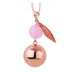 Bola doré avec perle rose et feuille