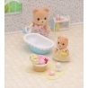 Baignoire et bébé ours