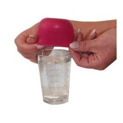 Capuchon rose pour  gobelet en silicone