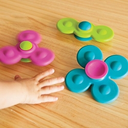 Whirly squigz