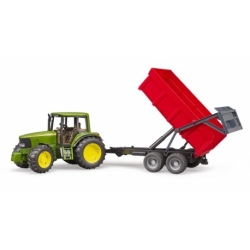 Tracteur et remorque John Deere