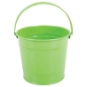 Seau en métal vert